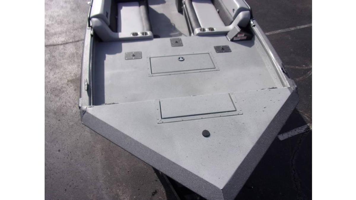 2026 SeaArk Big Easy with Suzuki DF 250 SS