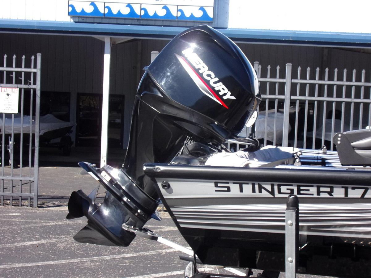 Used 2021 Lowe 175 C Stinger with Mercury 60 CT and engine warrnanty until Feb. 2029