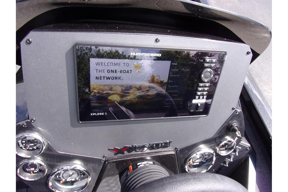 2026 Vexus AVX 2100 Blackout