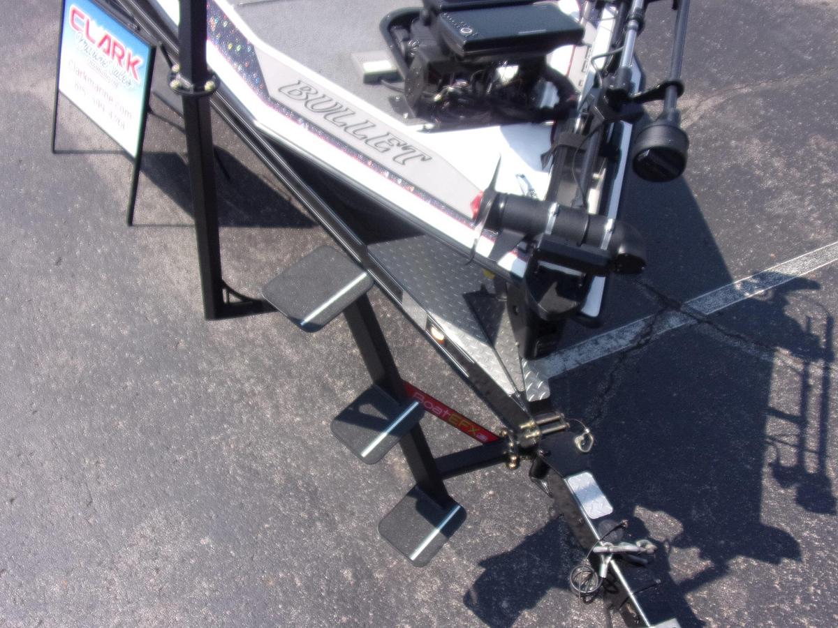 Used 2017 Bullet 20 XRD - with Spot Lock, turret pole, 3 units, Livescope and more