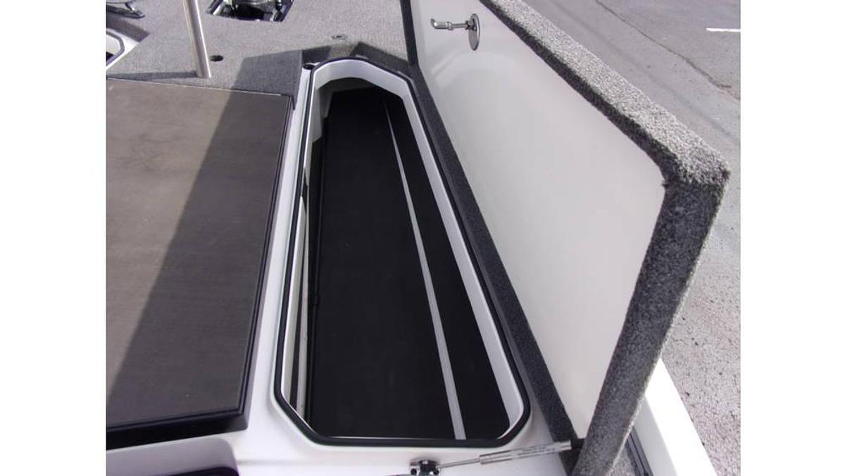 Used 2020 Vexus VX20 with only 30 HOURS!