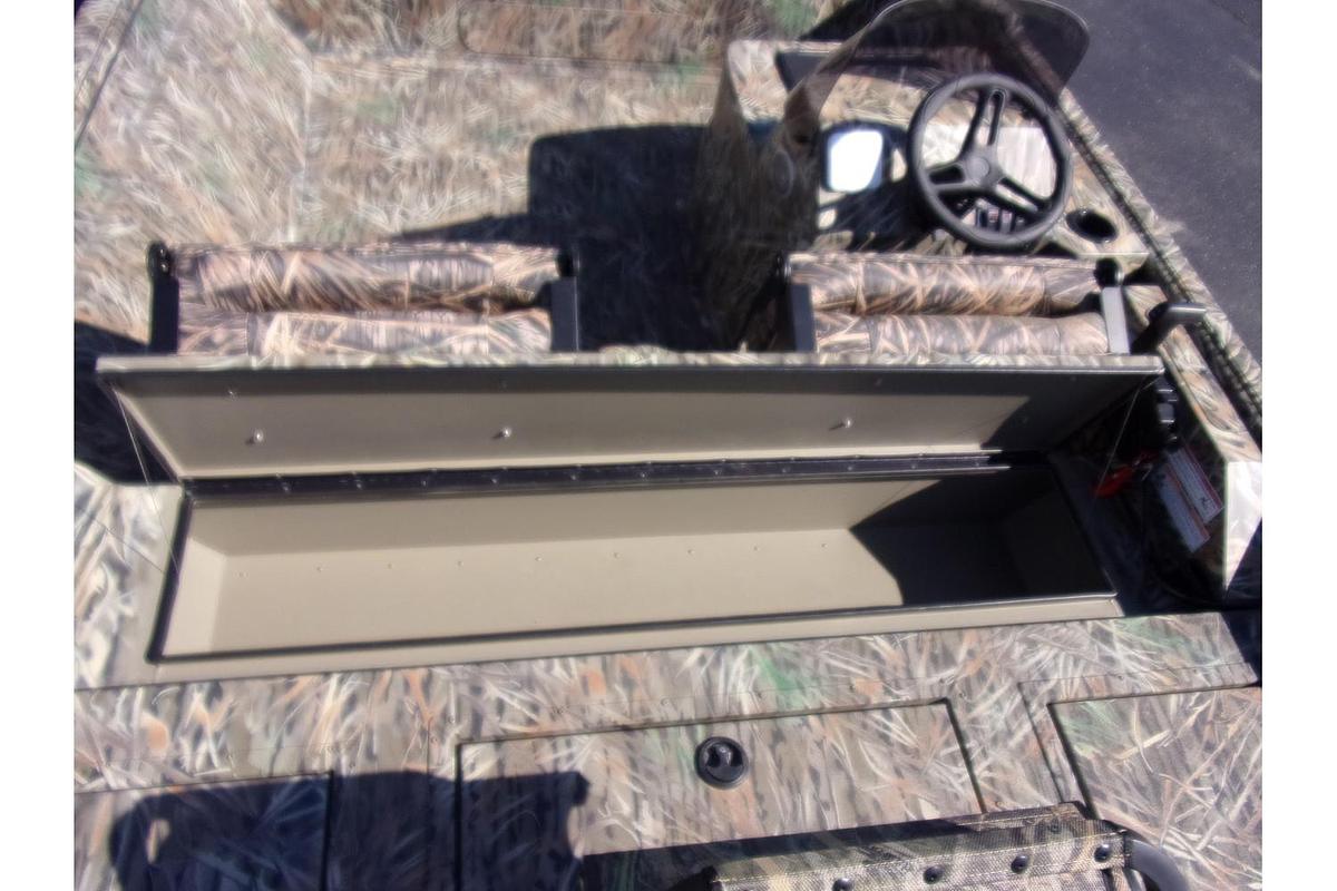 2025 SeaArk Phantom 20 XV Side Console