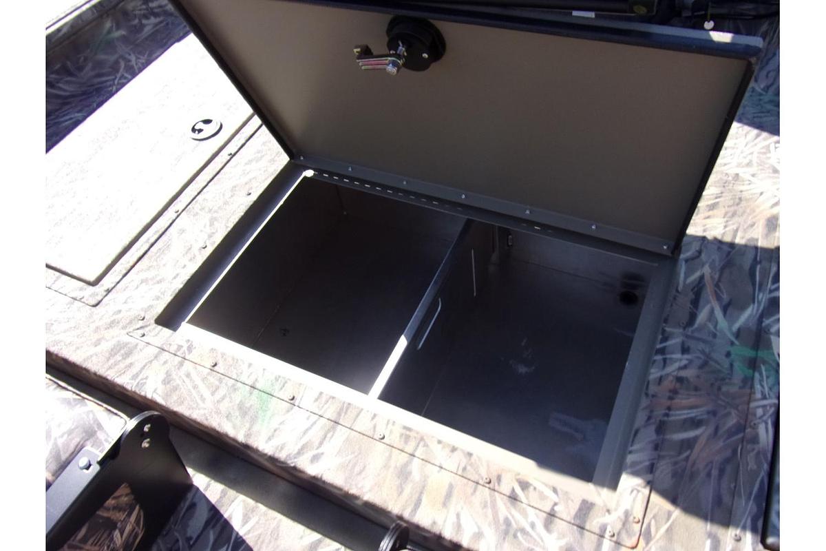 2025 SeaArk Phantom 20 XV Side Console