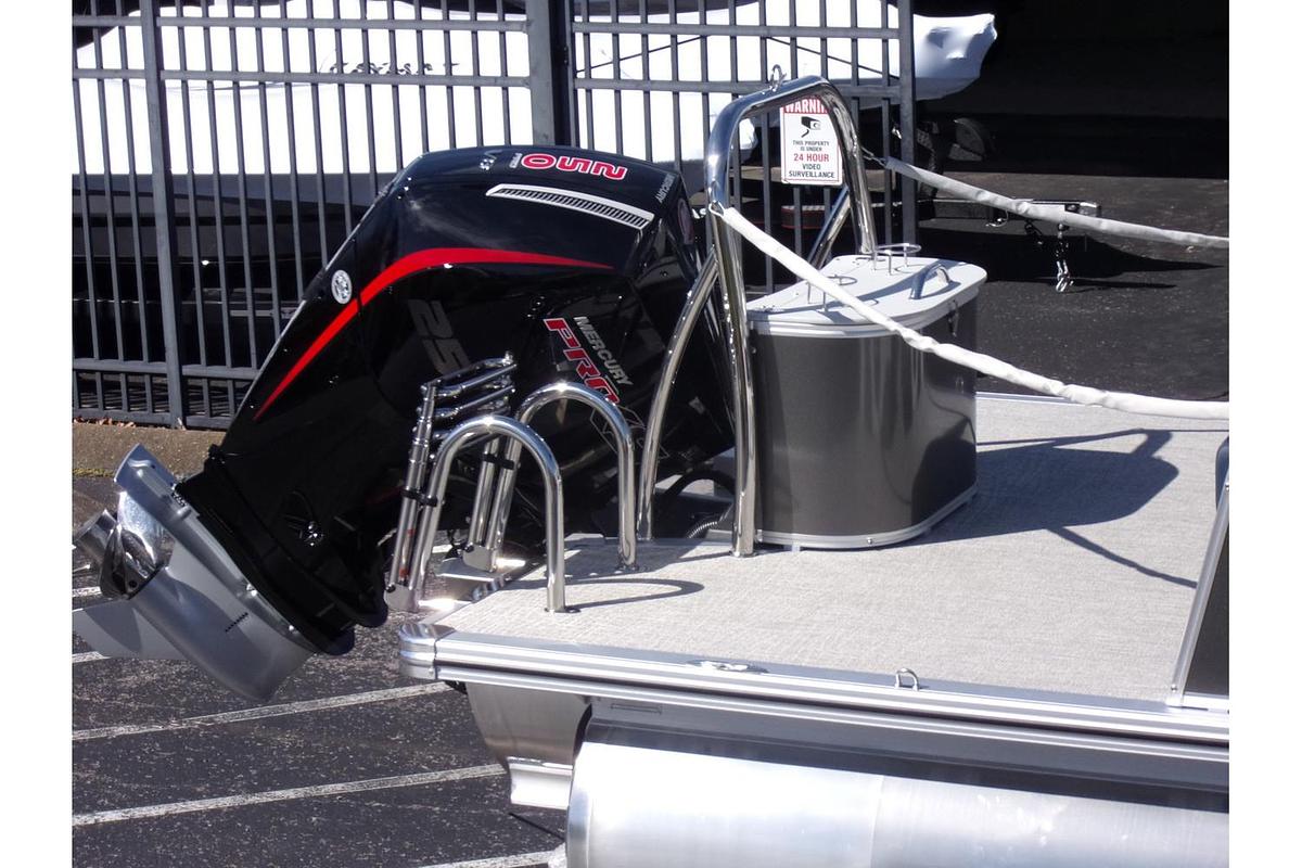 2025 Avalon 25 LSZ Quad Lounger Shift triple log with Mercury 250 Pro XS 4-stroke