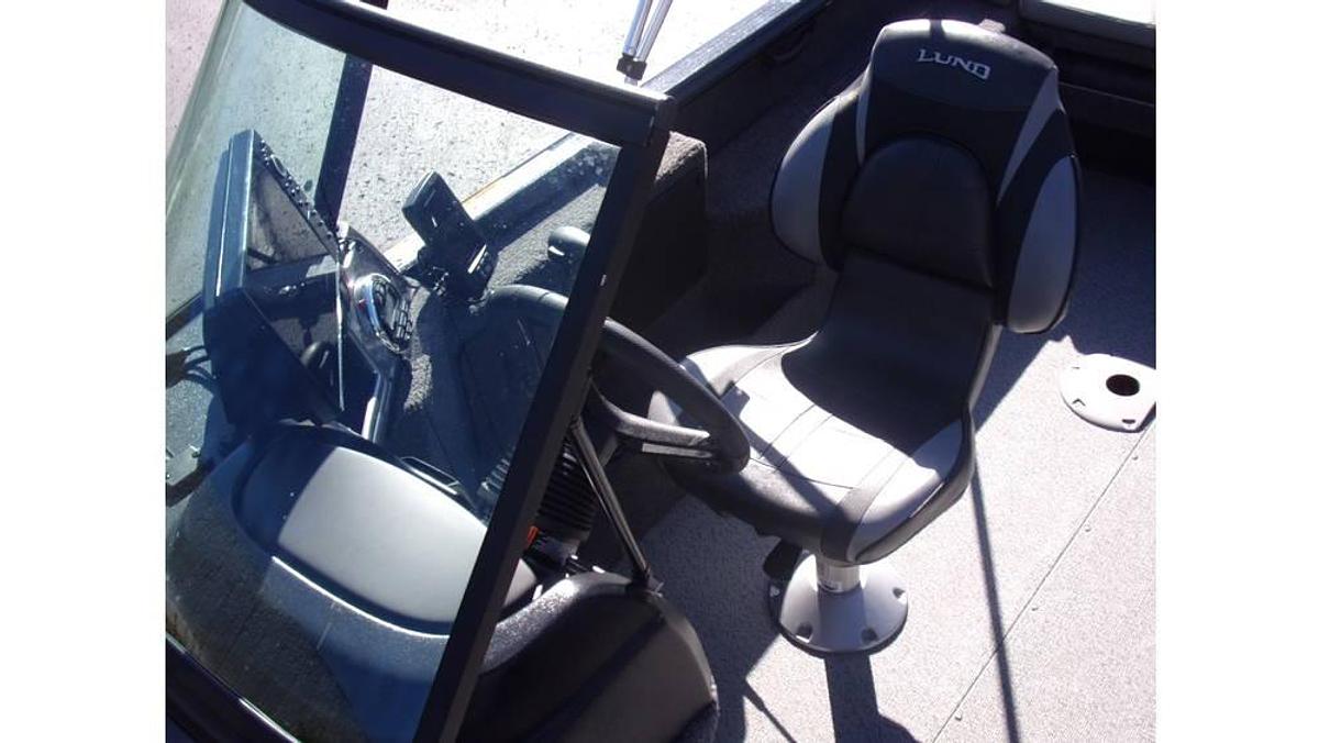 Used 2023 Lund 1875 Impact XS