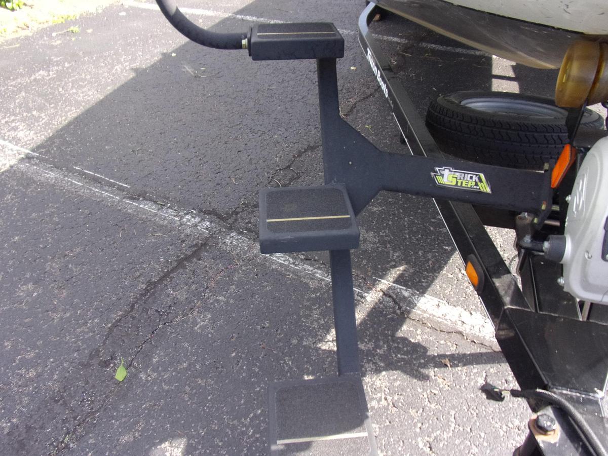 Used 2010 Triton TS 18