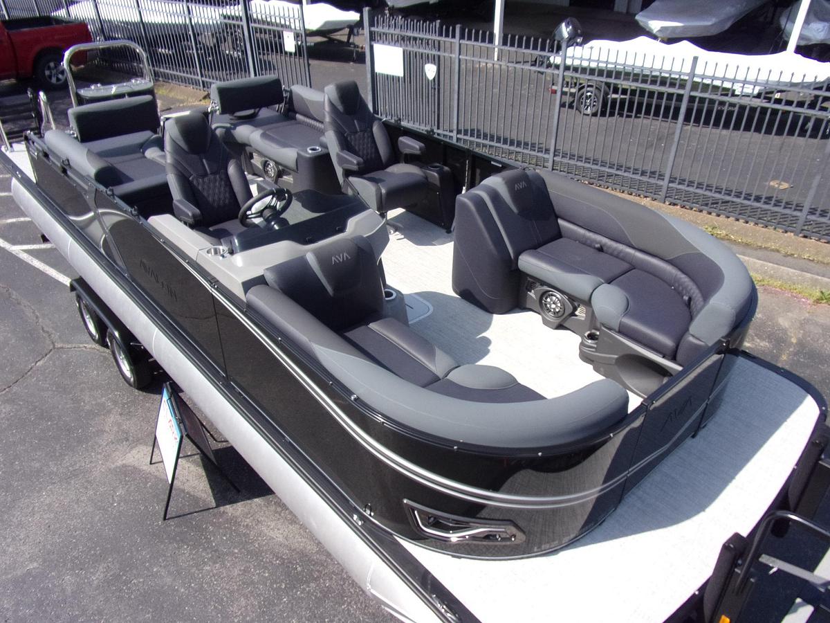 2026 Avalon 23 LSZ Quad Lounger Shift triple log with Suzuki DF 250 SS 4-stroke