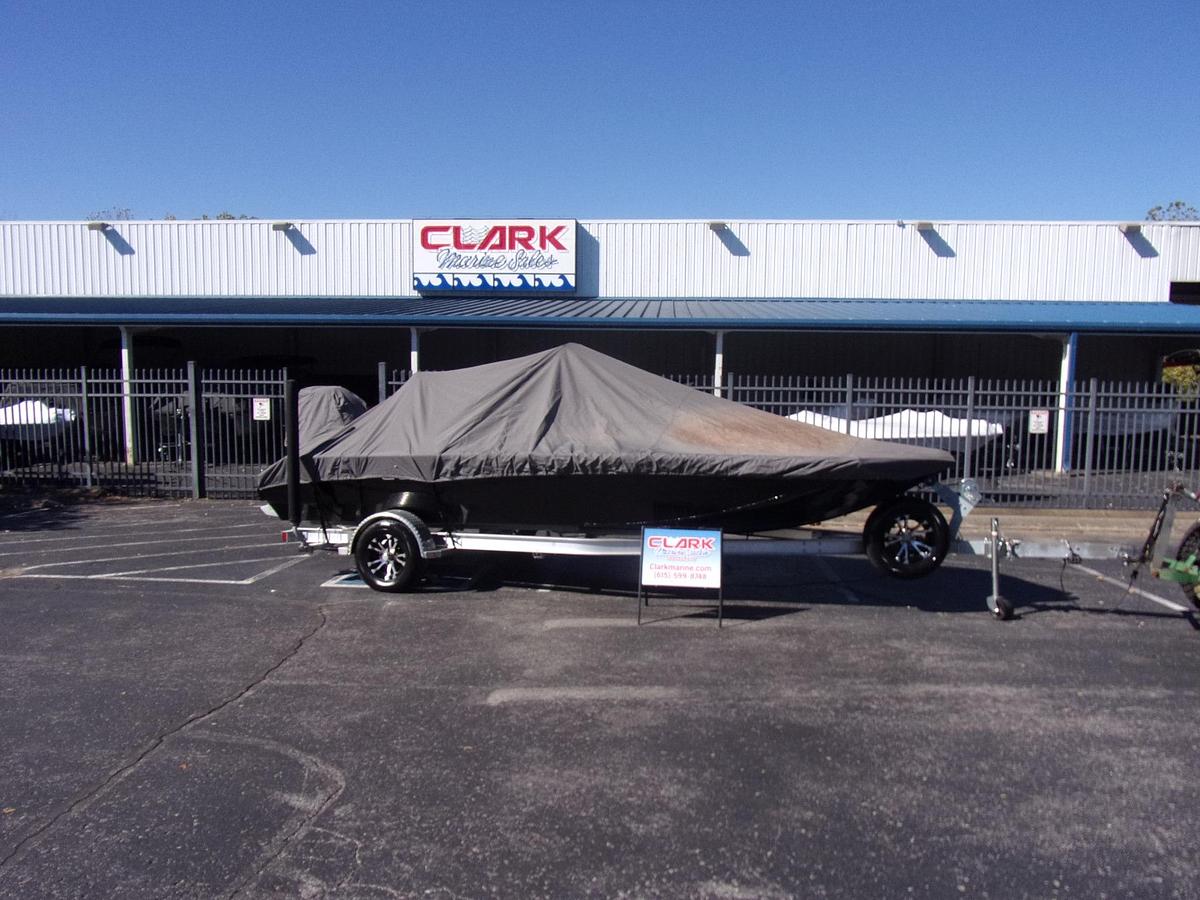 Used 2022 Lowe 20 Bay with Mercury 150 Pro XS ONLY 9 HOURS and 2 year warranty