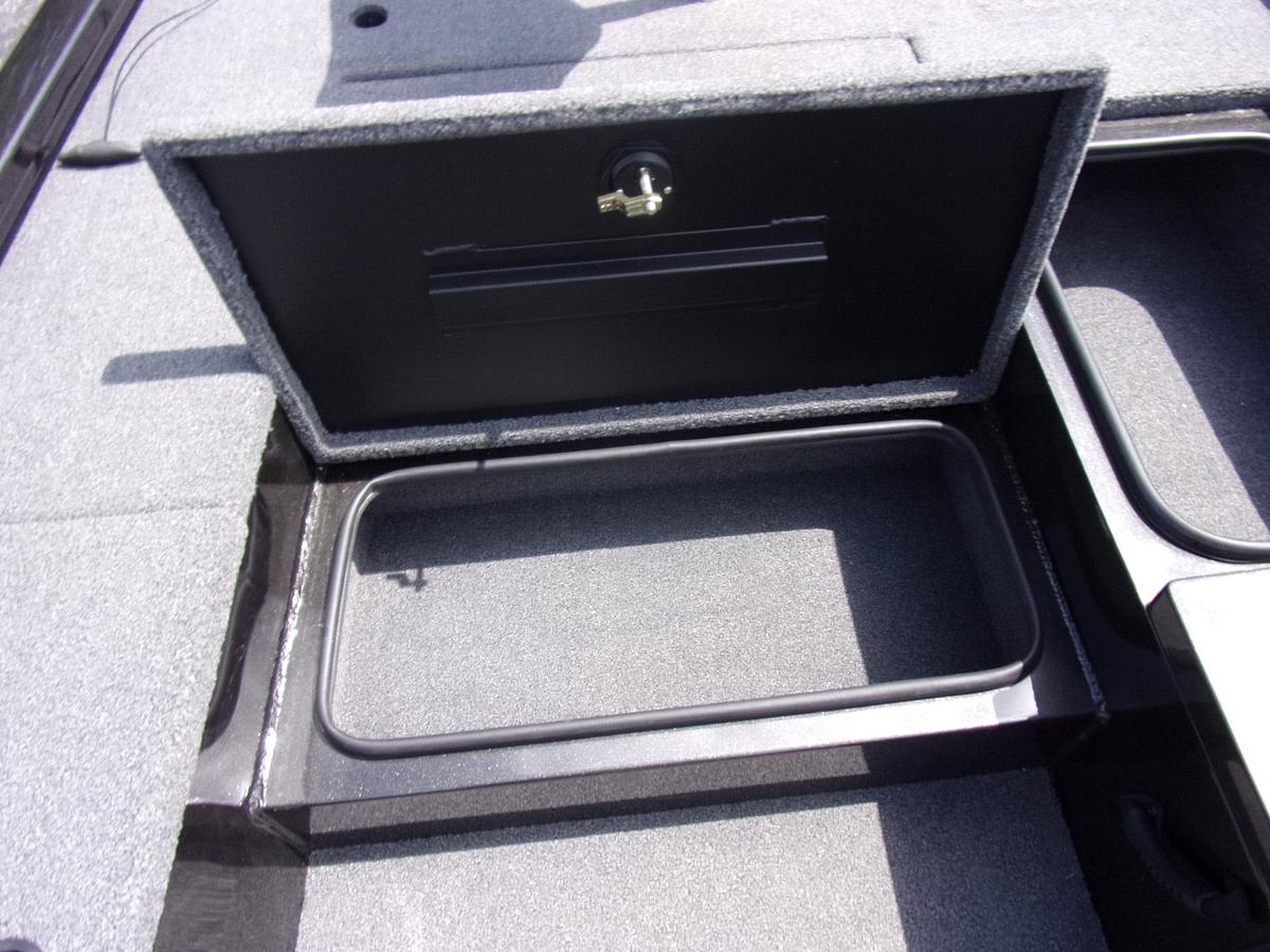 Used 2022 Vexus AVX 189 C