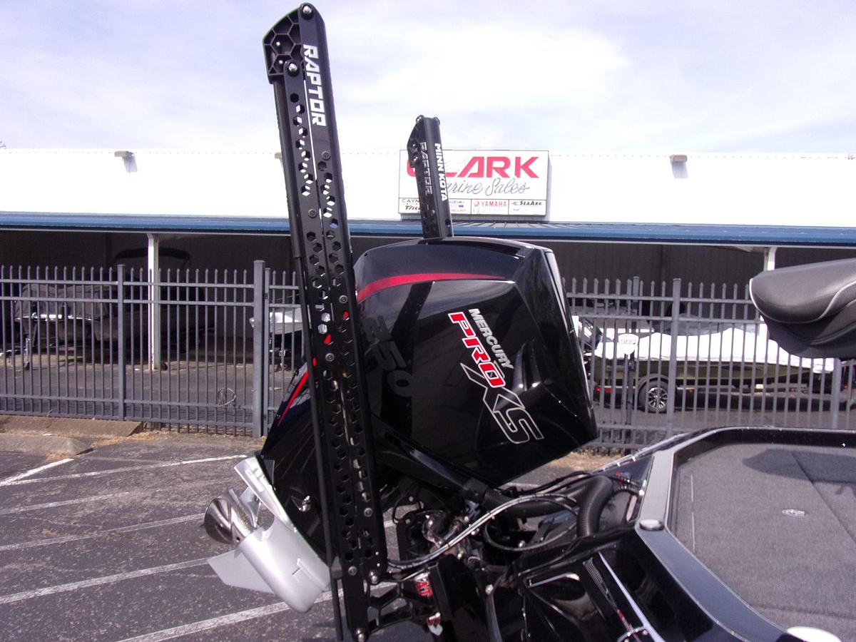 Used 2024 Ranger Z 521 R Ranger Cup with POINT 1 engine hour (not 1 hr - point 1 hr)!