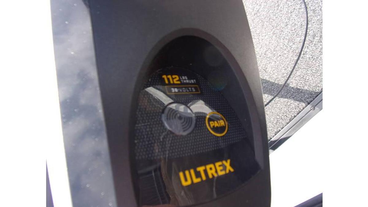 Used 2020 Vexus VX20 with only 30 HOURS!