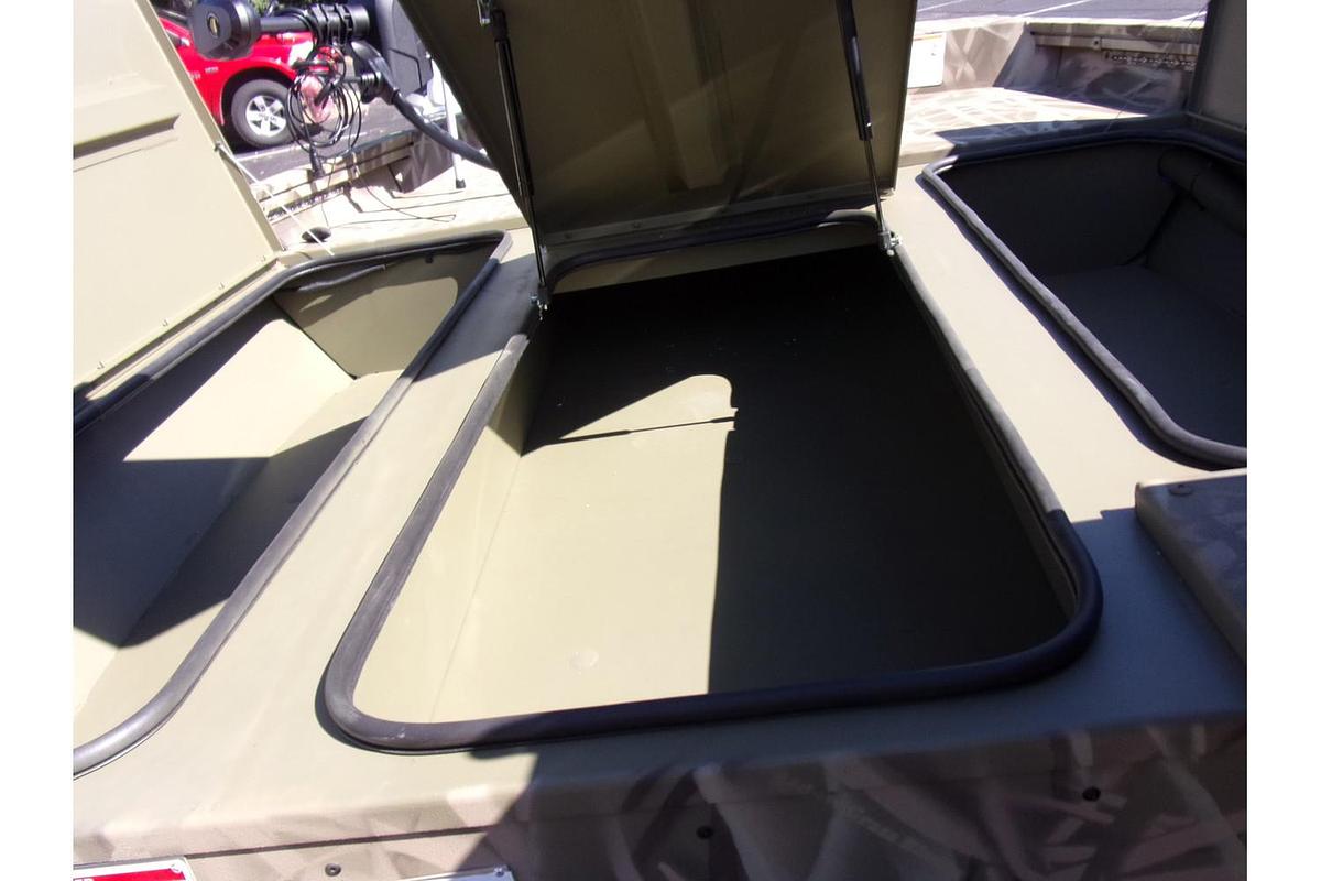 2025 Crestliner XF 189