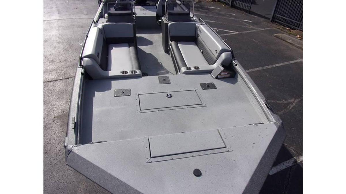 2026 SeaArk Big Easy with Suzuki DF 250 SS