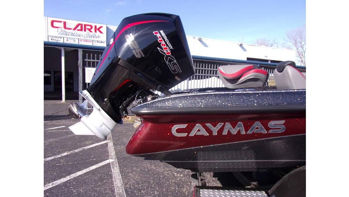 Caymas NEW 2023 CX 19 with a Mercury 225 Pro XS