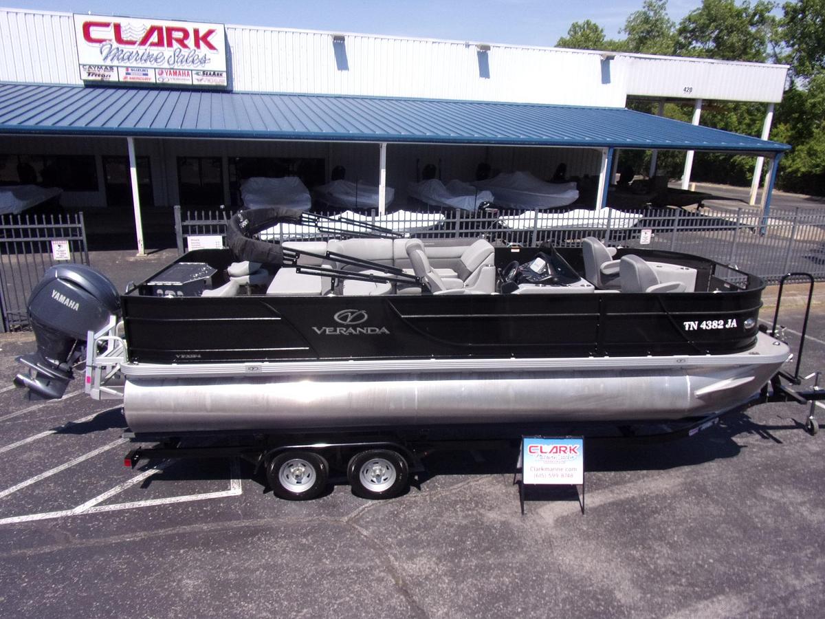 Used 2024 Veranda VF22F4 triple log with Yamaha F 150 LC and trailer