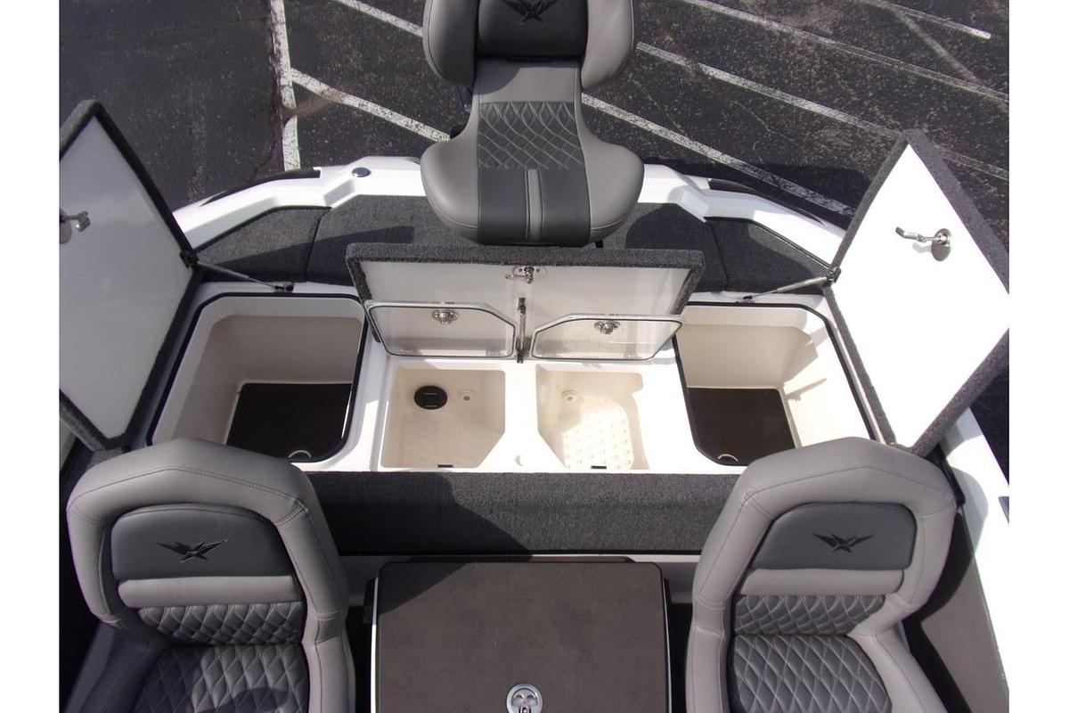 2020 Vexus Vexus VX20 with only 30 HOURS!