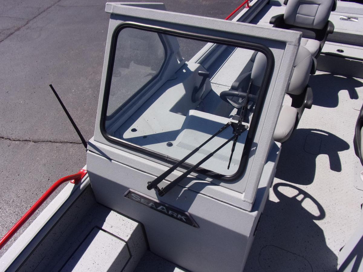 Used 2025 SeaArk Pro Cat 240