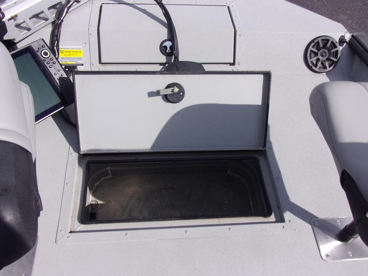 Used 2022 SeaArk Big Easy - with only 3 hours!