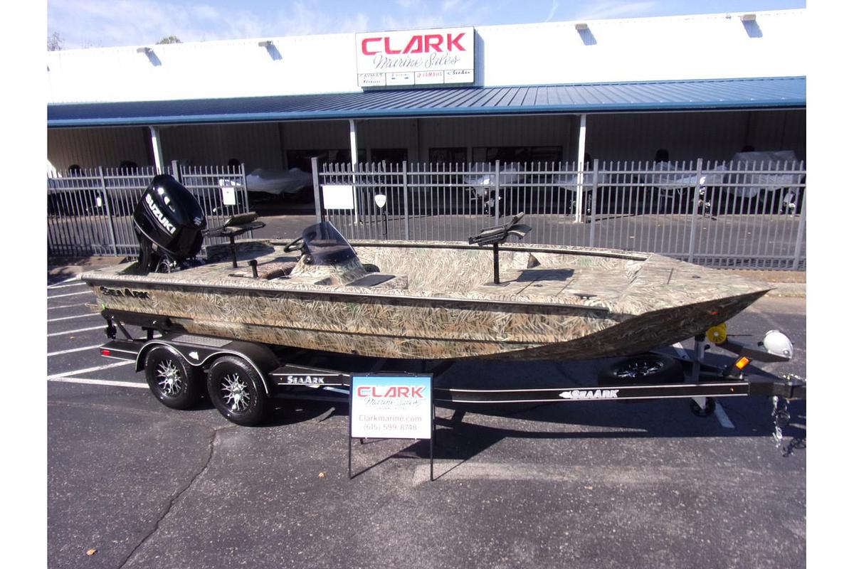 2025 SeaArk Phantom 20 XV Side Console