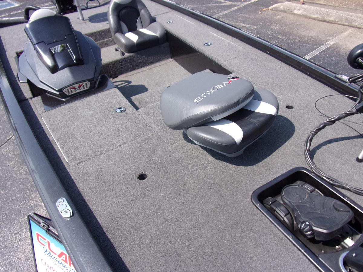 Used 2021 Vexus AVX 189 C with Mercury 115 Pro XS 4-stroke