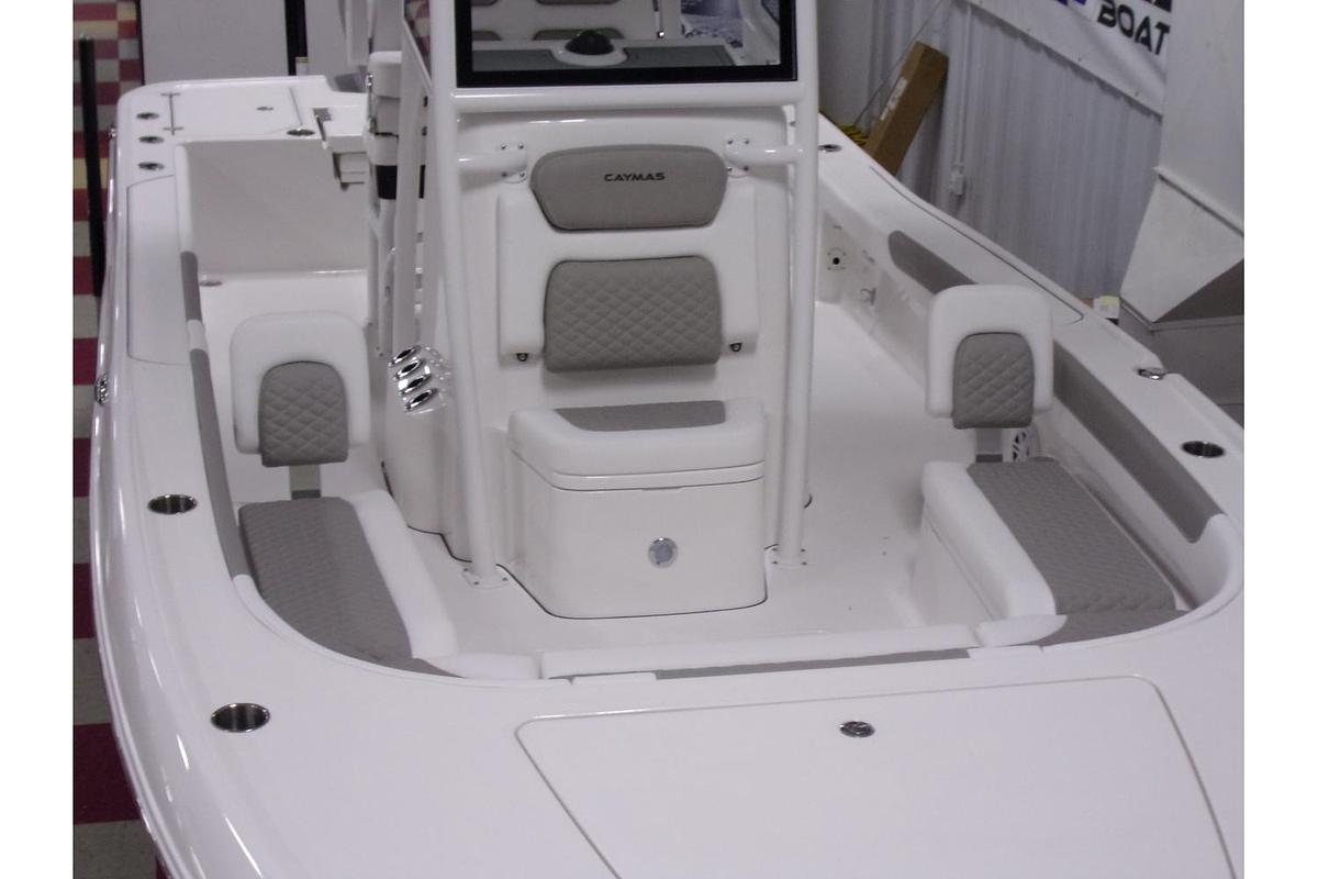 2025 Caymas 26 HB