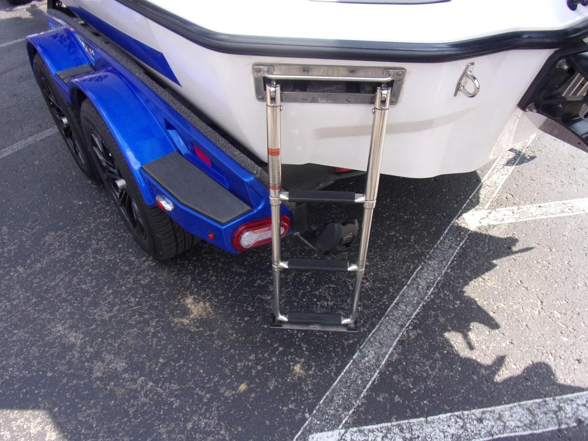 Used 2022 Vexus VX 21