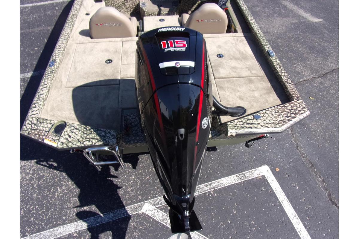 2026 Vexus AVX 1880 with Hex Vex camo