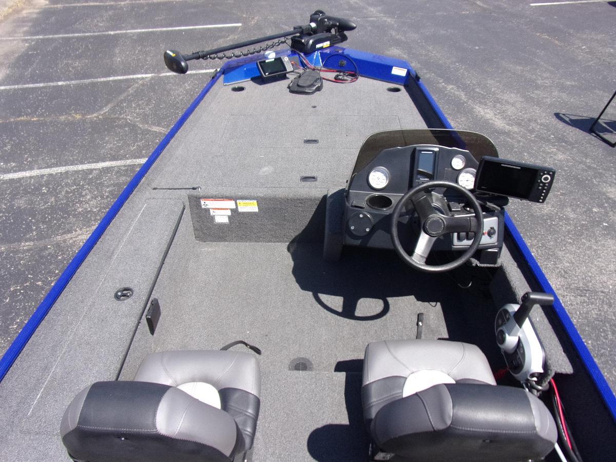 Used 2023 Crestliner 1700 Storm