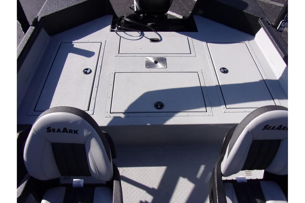 2025 SeaArk Big Easy