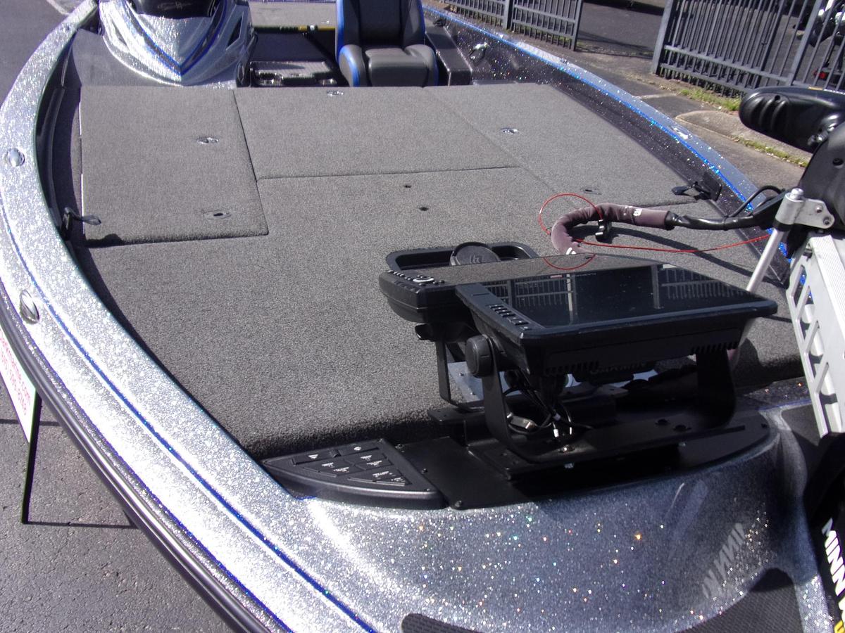 Used 2022 Caymas CX 2o Pro with Mercury 250 L Pro XS