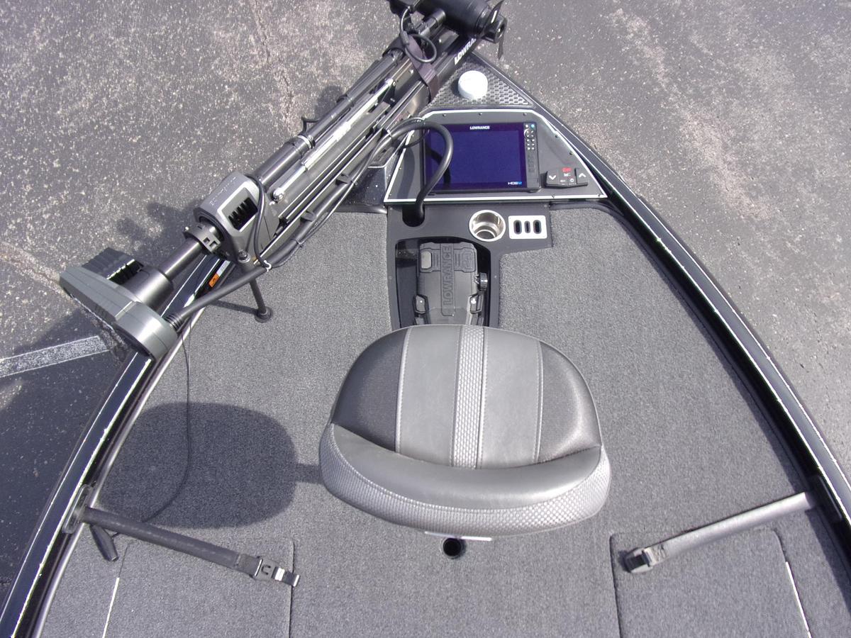 Used 2024 Ranger Z 521 R Ranger Cup with POINT 1 engine hour (not 1 hr - point 1 hr)!