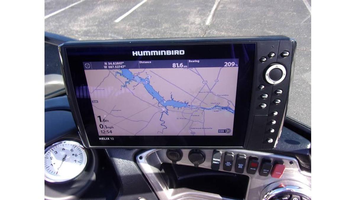 Used 2023 Lund 1875 Impact XS