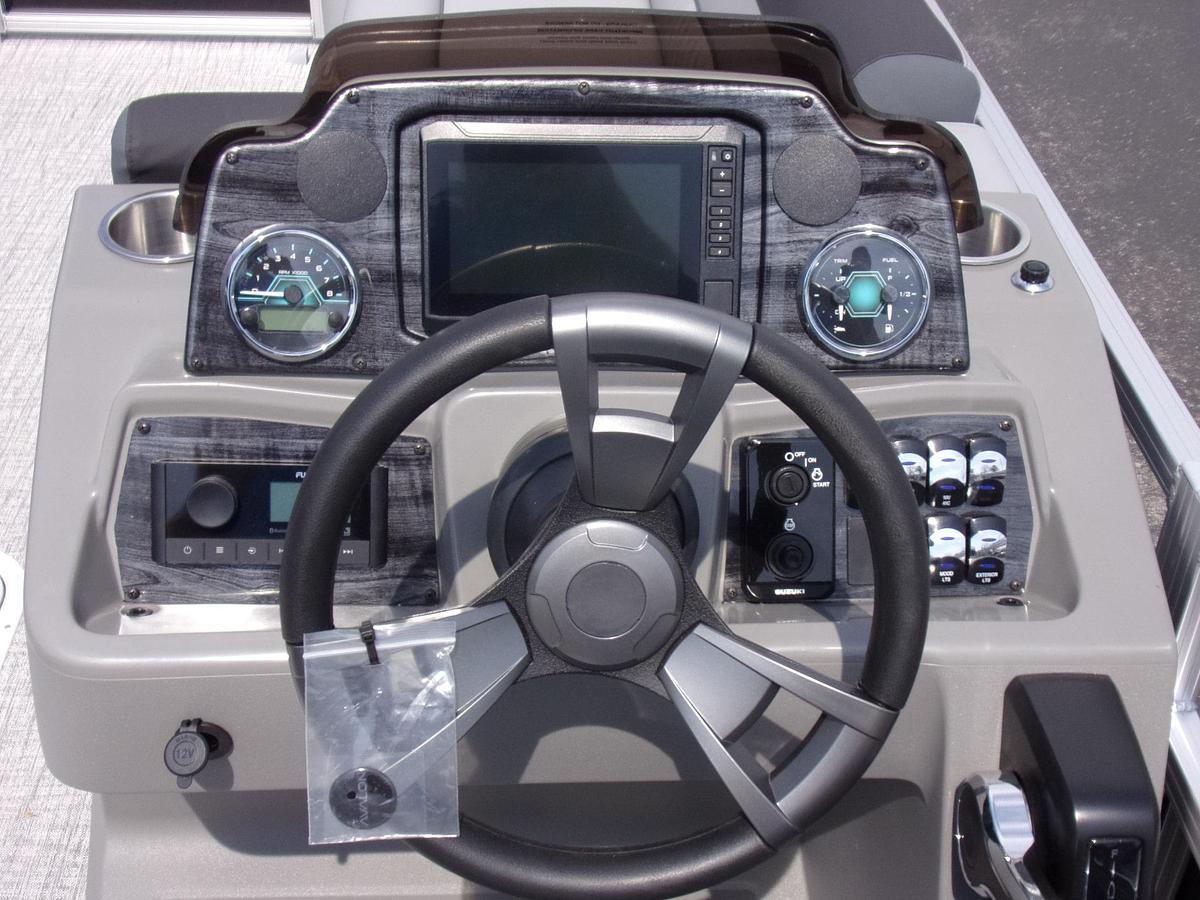 2026 Avalon Venture 85 Quad triple log with trailer