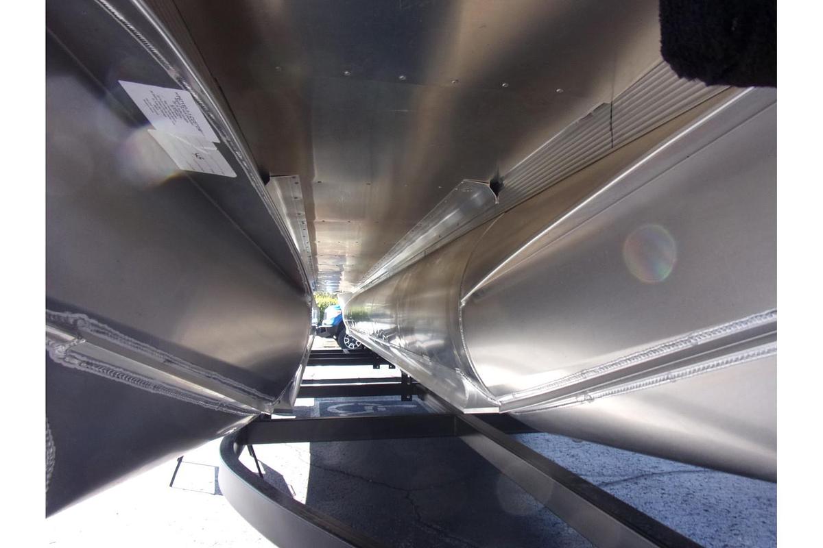 2025 Avalon 25 LSZ Quad Lounger Shift triple log with Mercury 250 Pro XS 4-stroke