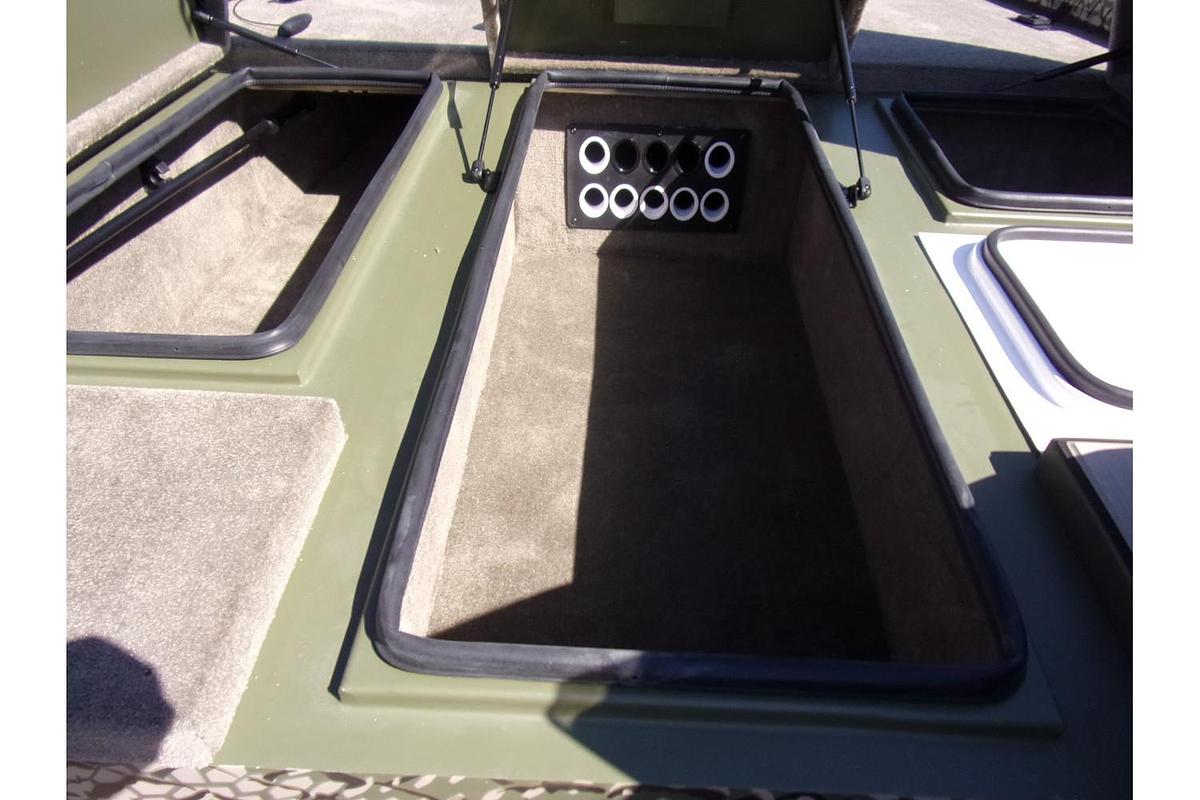 2026 Vexus AVX 1880 with Hex Vex camo