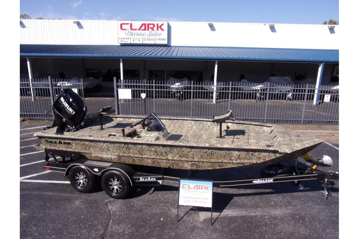 2025 SeaArk Phantom 20 XV Side Console