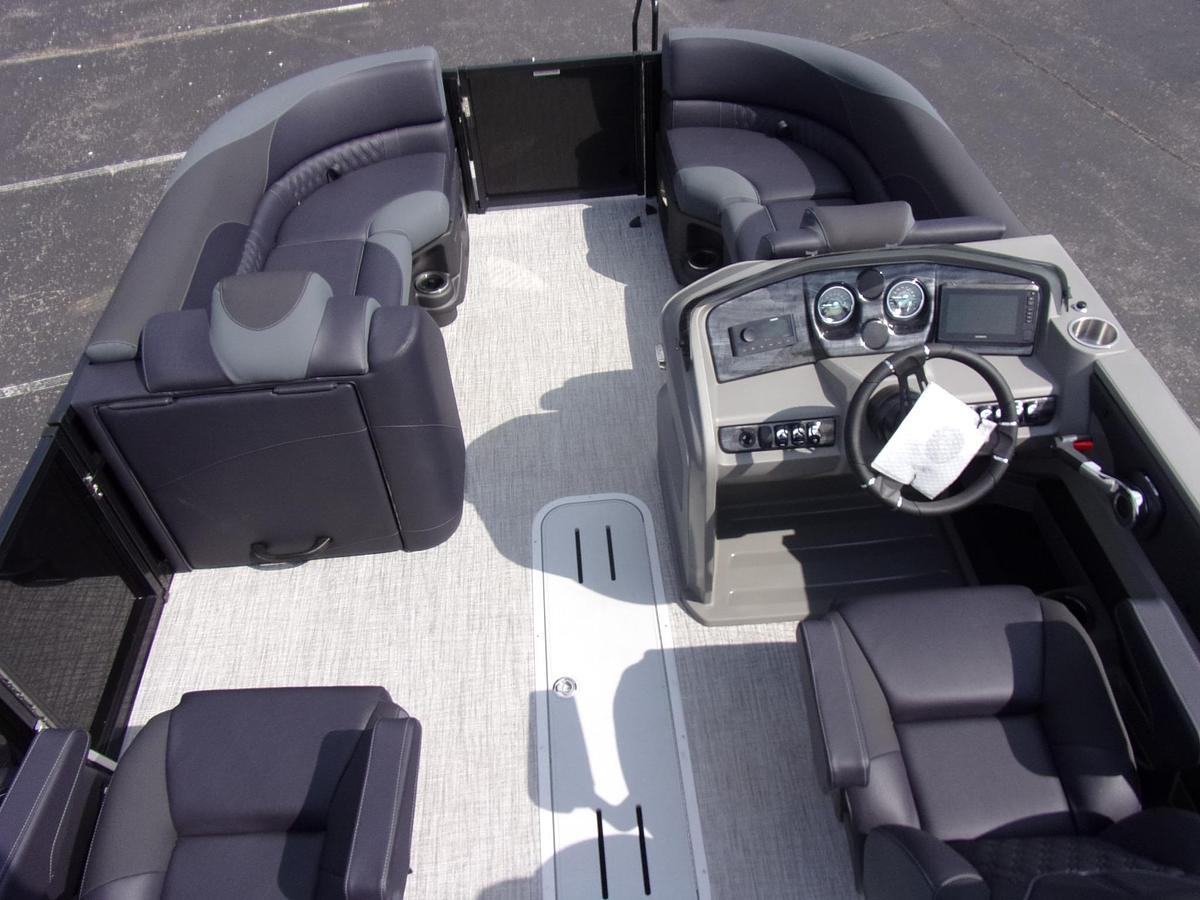 2026 Avalon 23 LSZ Quad Lounger Shift triple log with Suzuki DF 250 SS 4-stroke