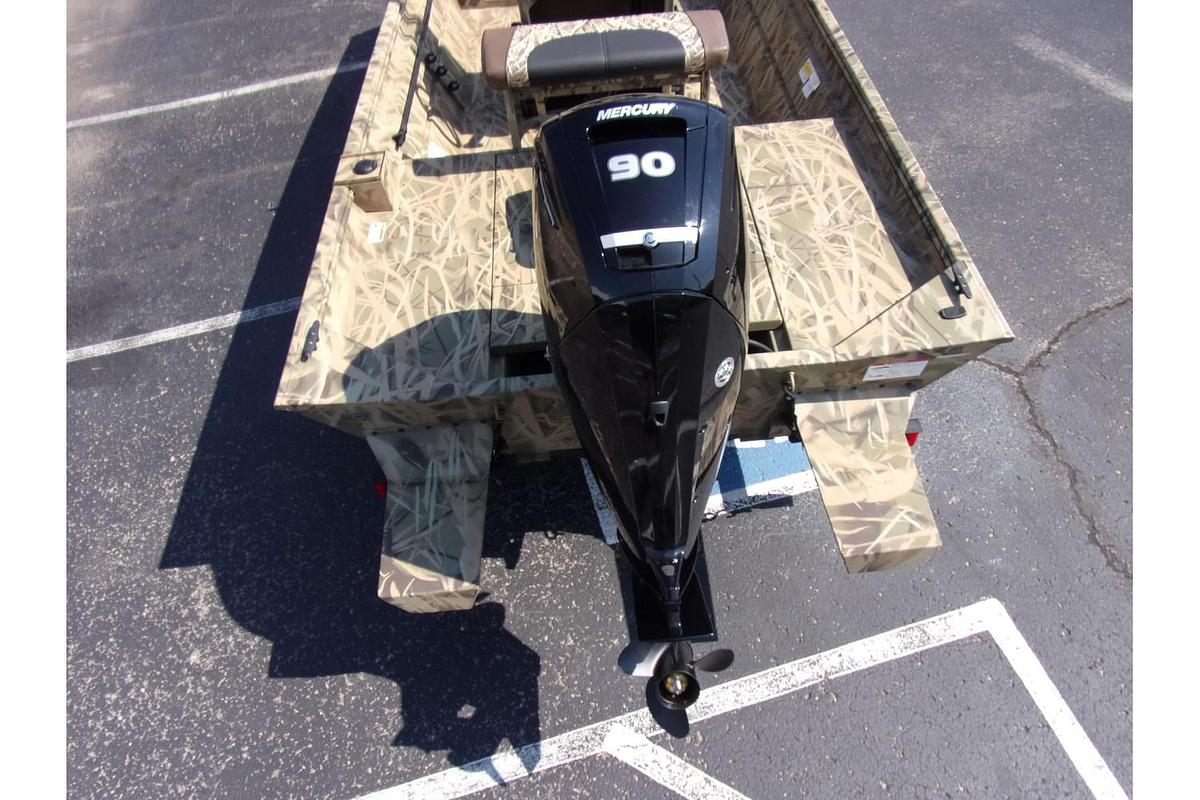 2025 Crestliner 1860 Retriever CC