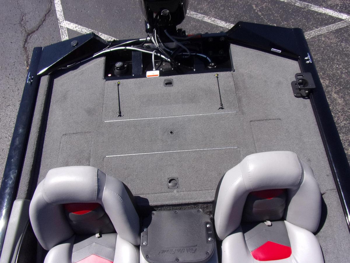 Used 2016 Tracker 175 TXW