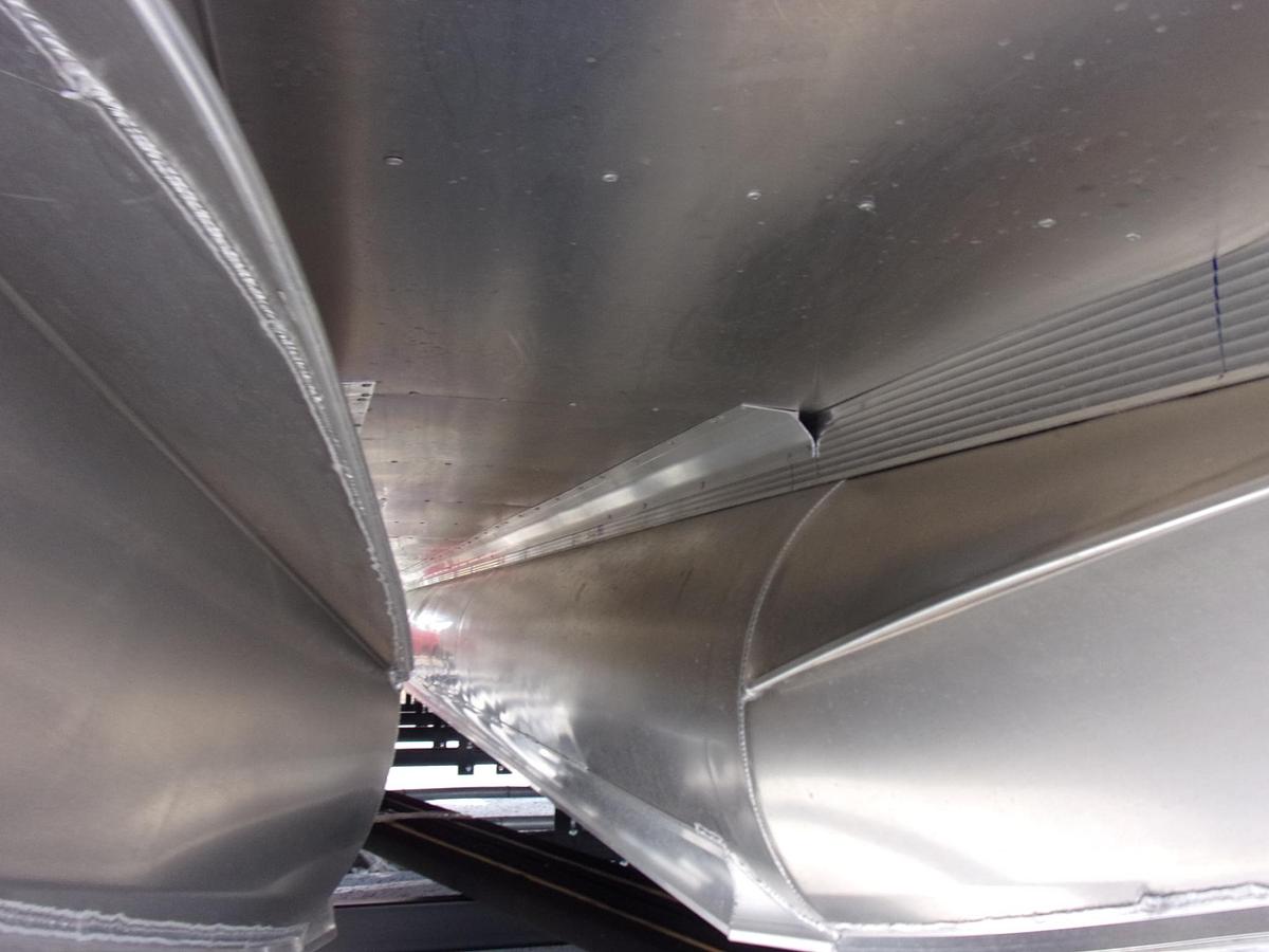 2026 Avalon 23 LSZ Quad Lounger Shift triple log with Suzuki DF 250 SS 4-stroke