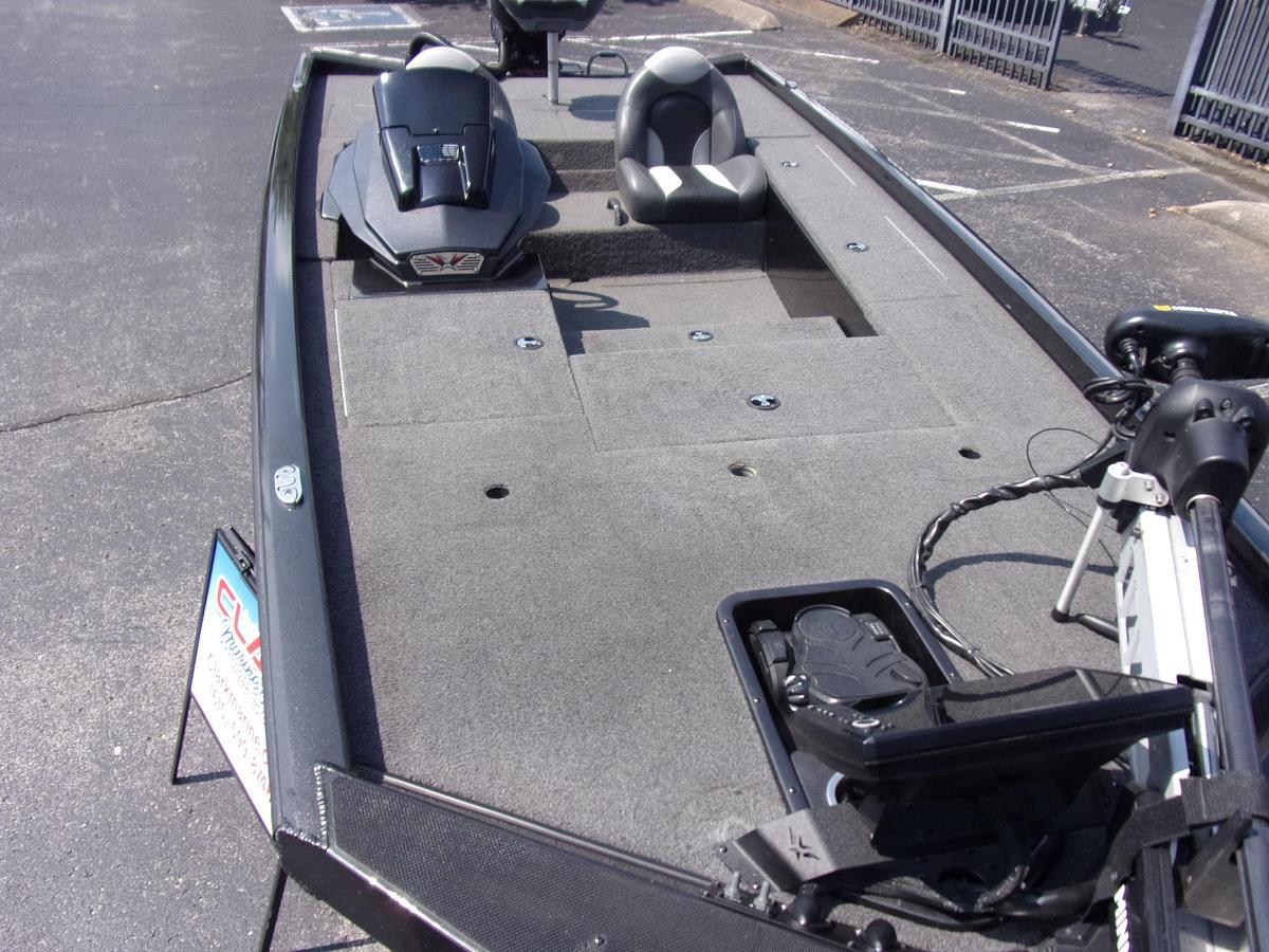 Used 2021 Vexus AVX 189 C with Mercury 115 Pro XS 4-stroke