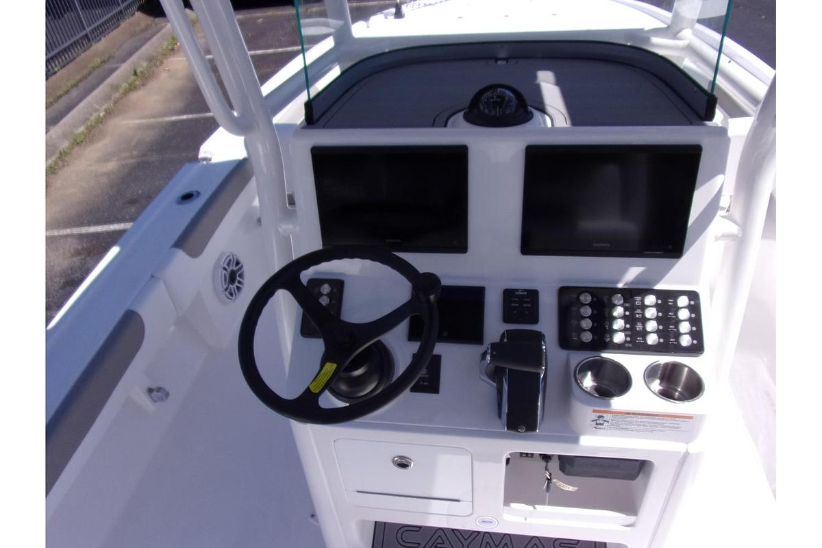 2025 Caymas 28 HB