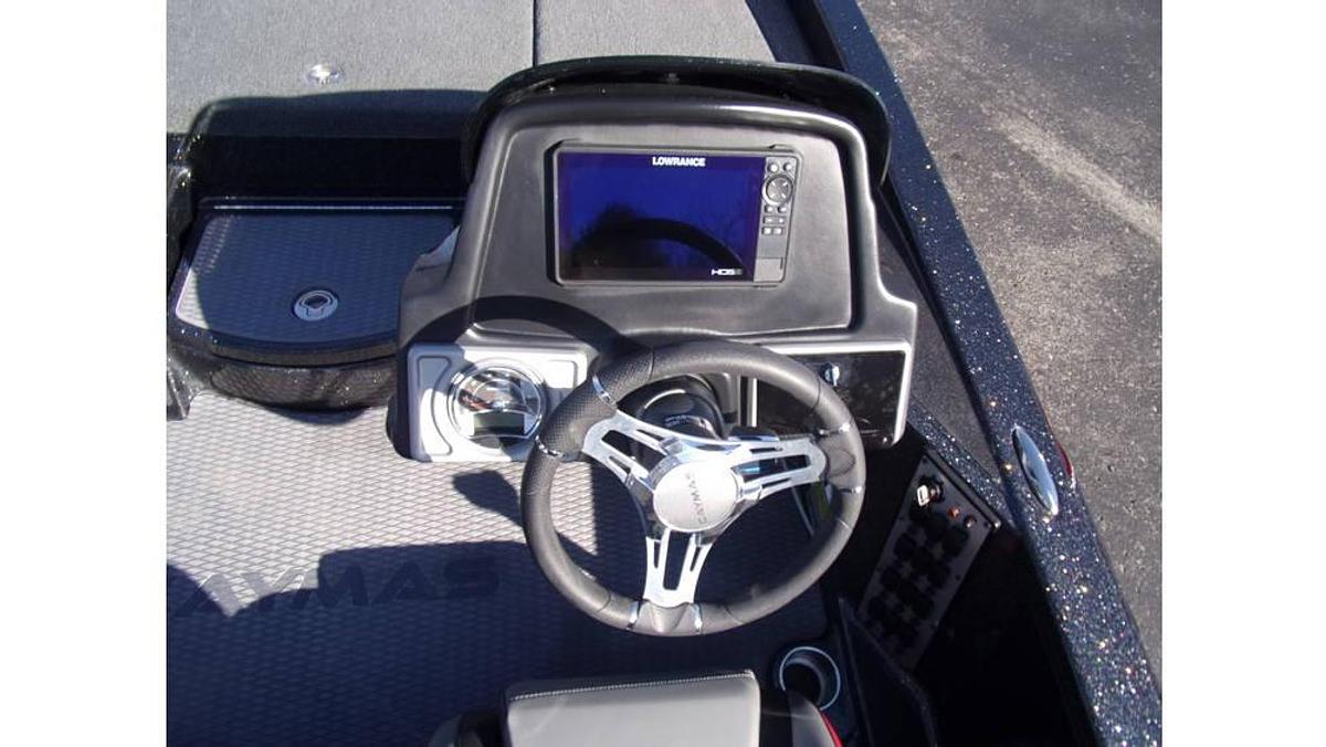 Caymas NEW 2023 CX 19 with a Mercury 225 Pro XS