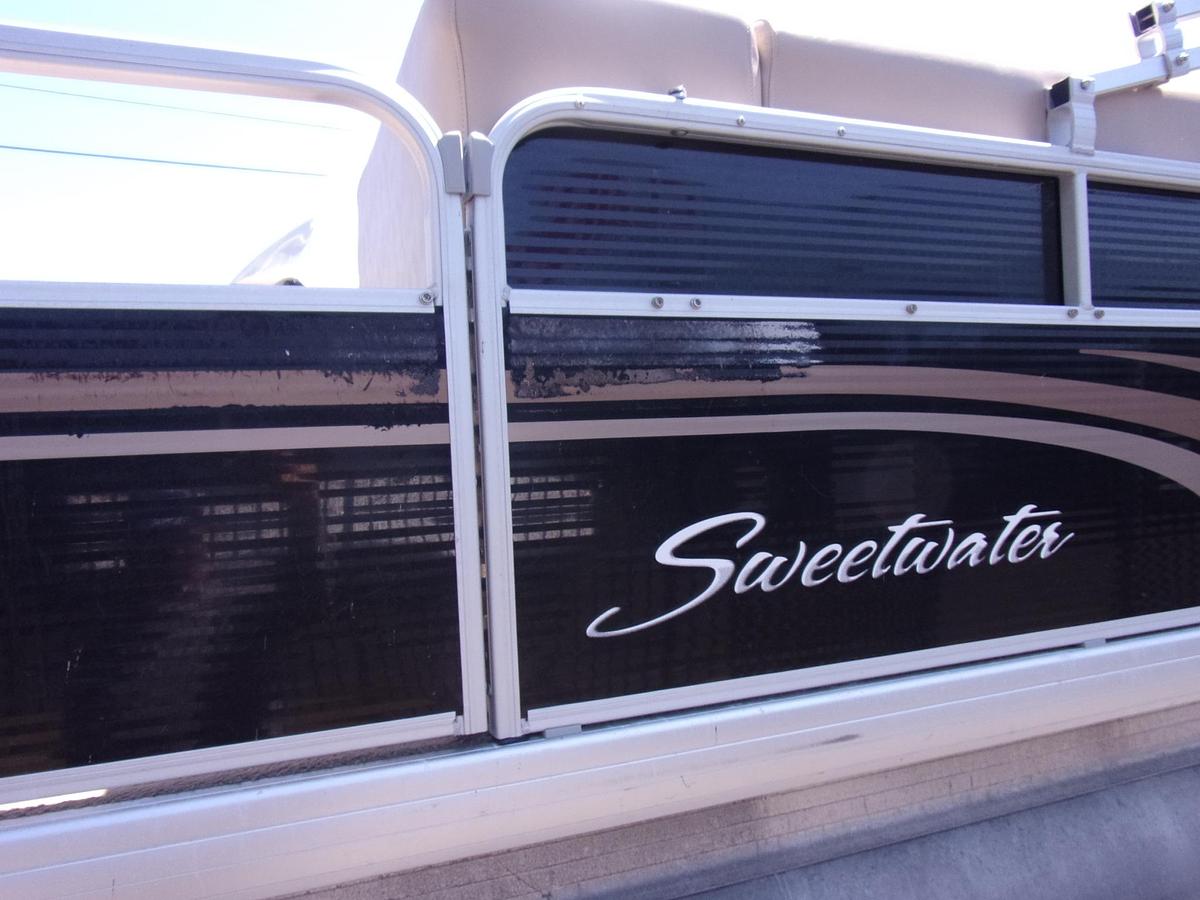 Used 2014 Sweetwater 2086 with Yamaha F90