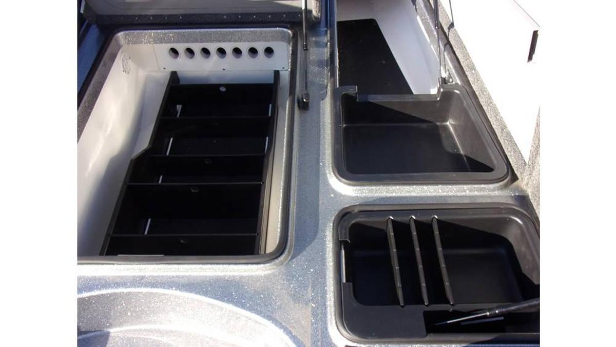 Used 2022 Caymas CX 21