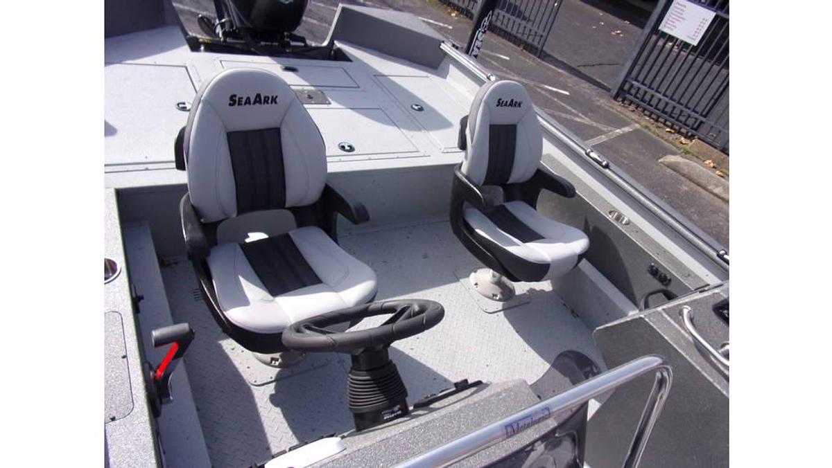 2026 SeaArk Big Easy with Suzuki DF 250 SS