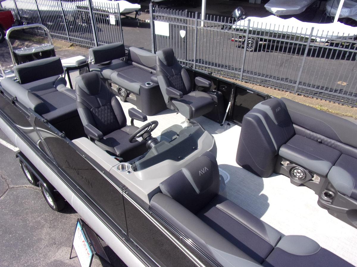 2026 Avalon 23 LSZ Quad Lounger Shift triple log with Suzuki DF 250 SS 4-stroke