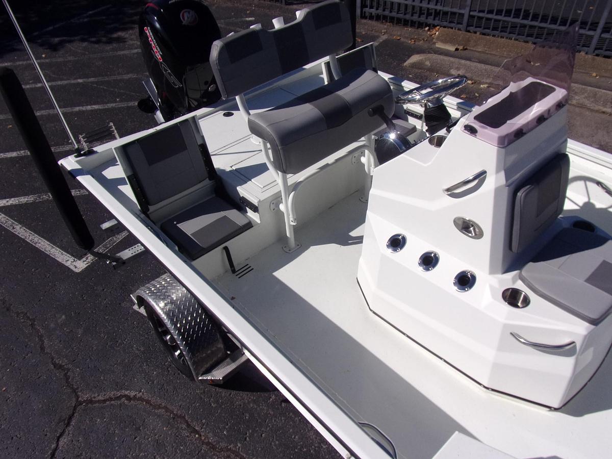 Used 2022 Lowe 20 Bay with Mercury 150 Pro XS ONLY 9 HOURS and 2 year warranty