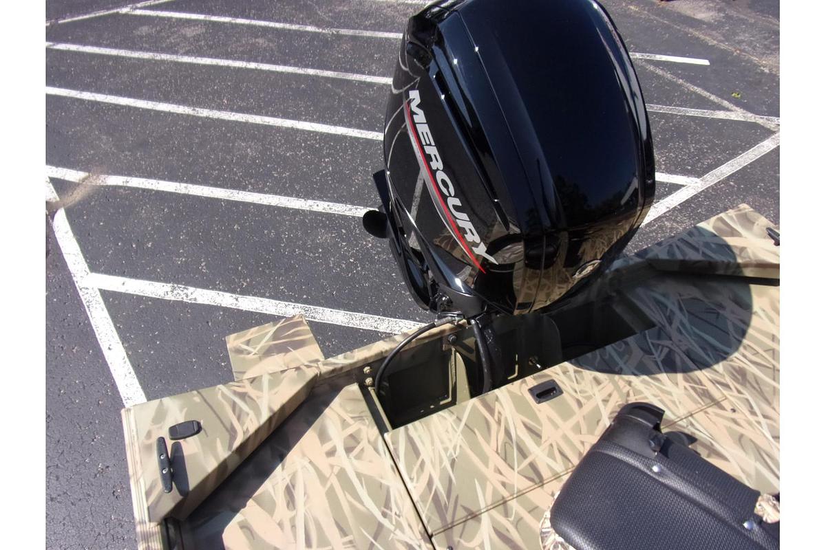 2025 Crestliner 1860 Retriever CC