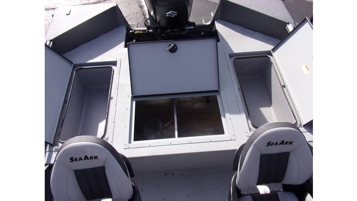 2026 SeaArk Big Easy with Suzuki DF 250 SS